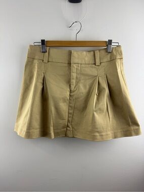 Aritzia Sunday Best Rider Pleated Khaki Mini Skirt Size 4
